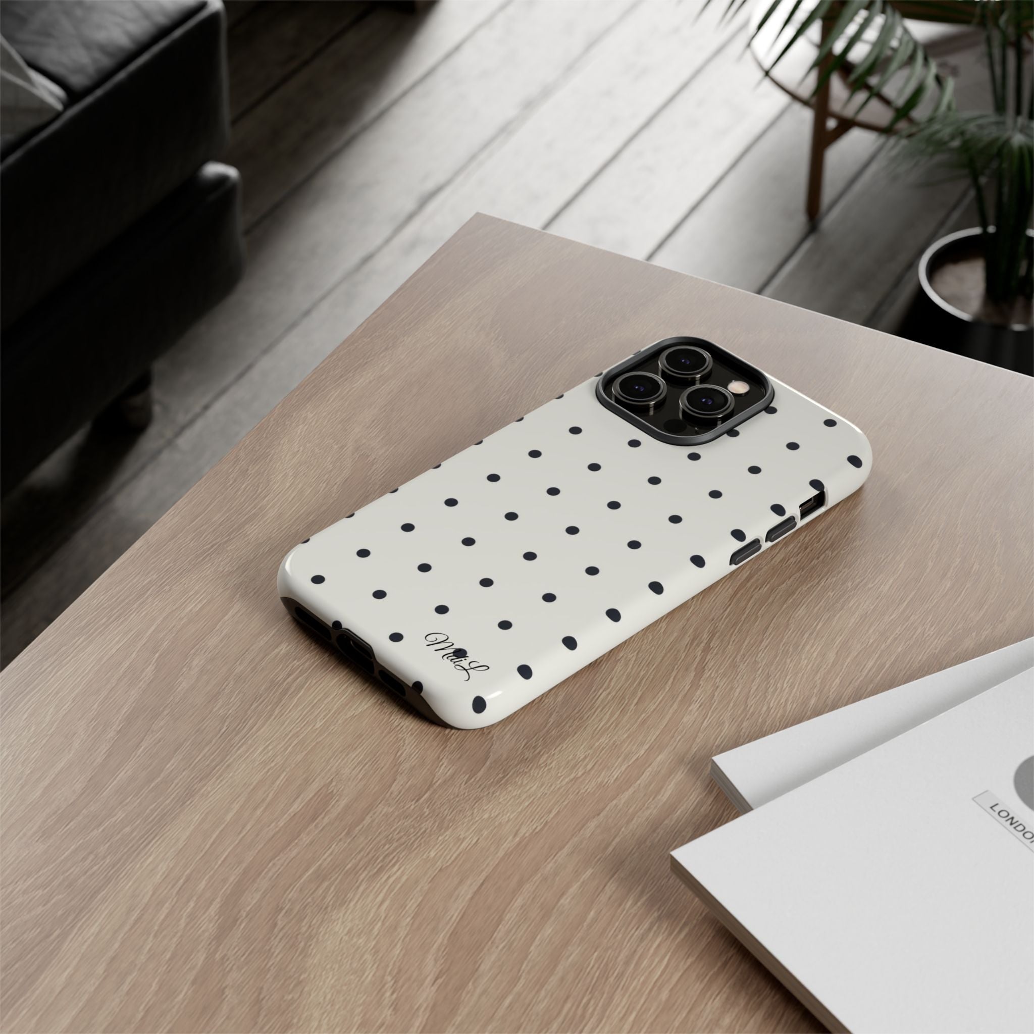 Polka Dots | Black and White - Mare di Luna