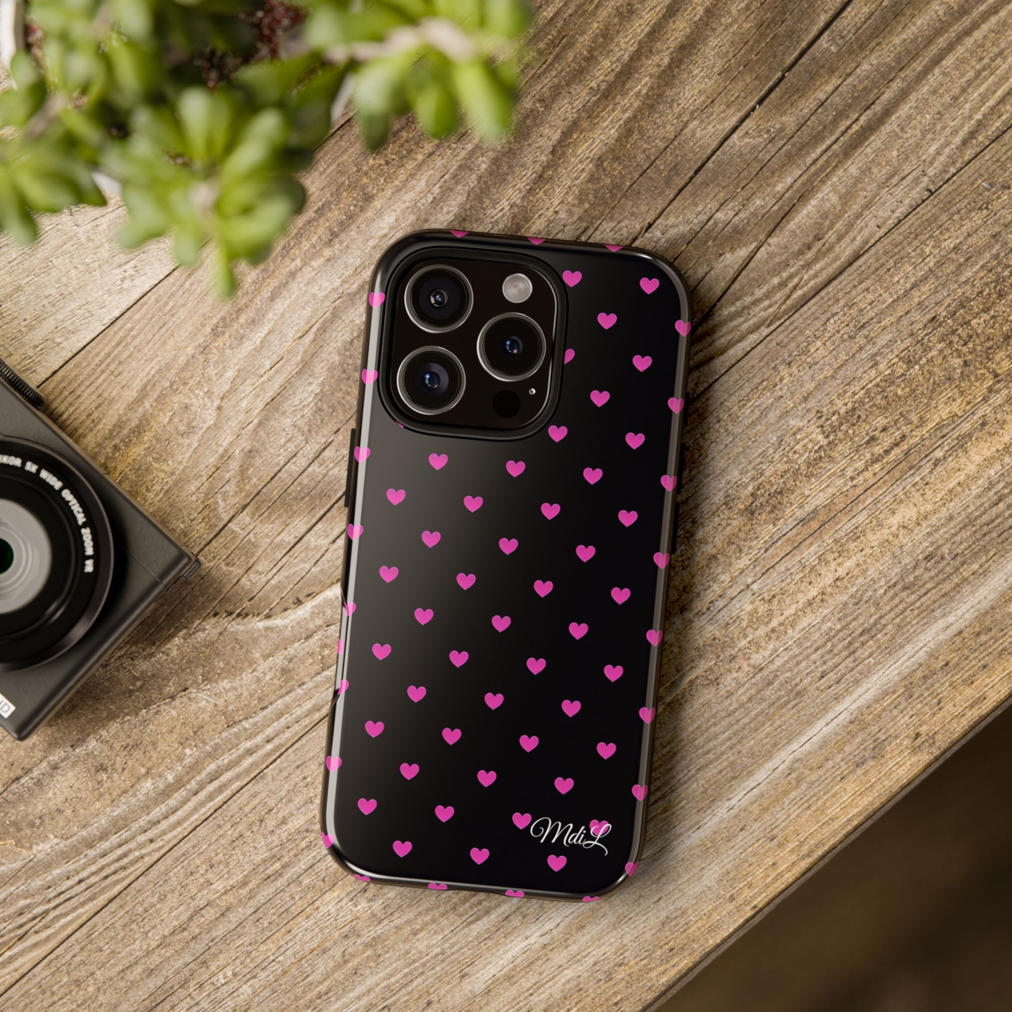 Dotted Hearts | Neon Pink and Black - Mare di Luna