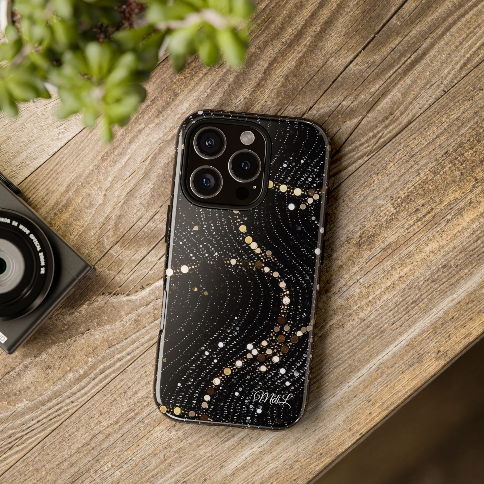 Sequin | Black and Gold - Mare di Luna